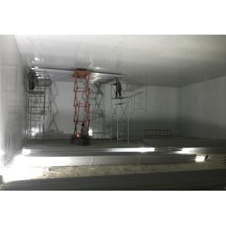 吊装铝排施工现场